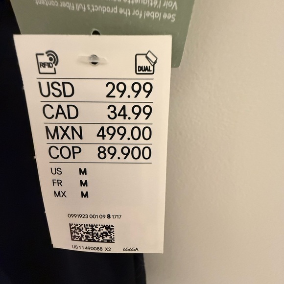 H&M Classic Black cropped trousers - Picture 3 of 3